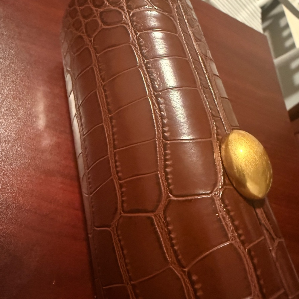 Brown Crocodile Embossed Clutch NWOT - Picture 5 of 7
